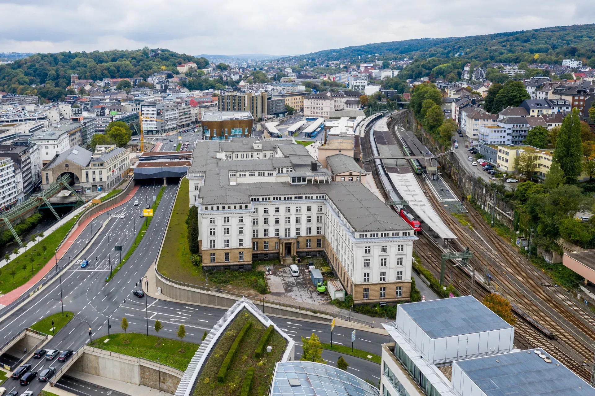Verkehrswertgutachten § 194 BauGB: Sorgfältig & klar | Wuppertal | Thomas Bracher Verkehrswertgutachten § 194 BauGB: Sorgfältig & klar | Wuppertal | Thomas Bracher